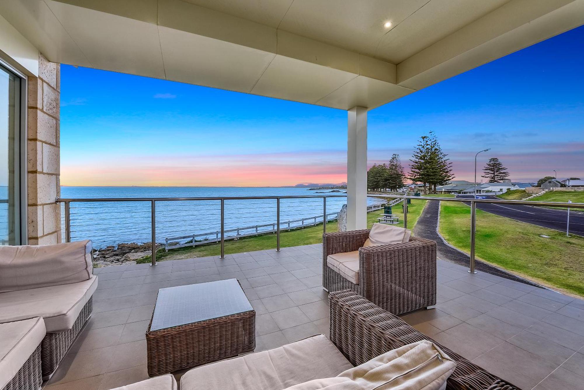 Aloha Waterfront Properties Robe Ruang foto