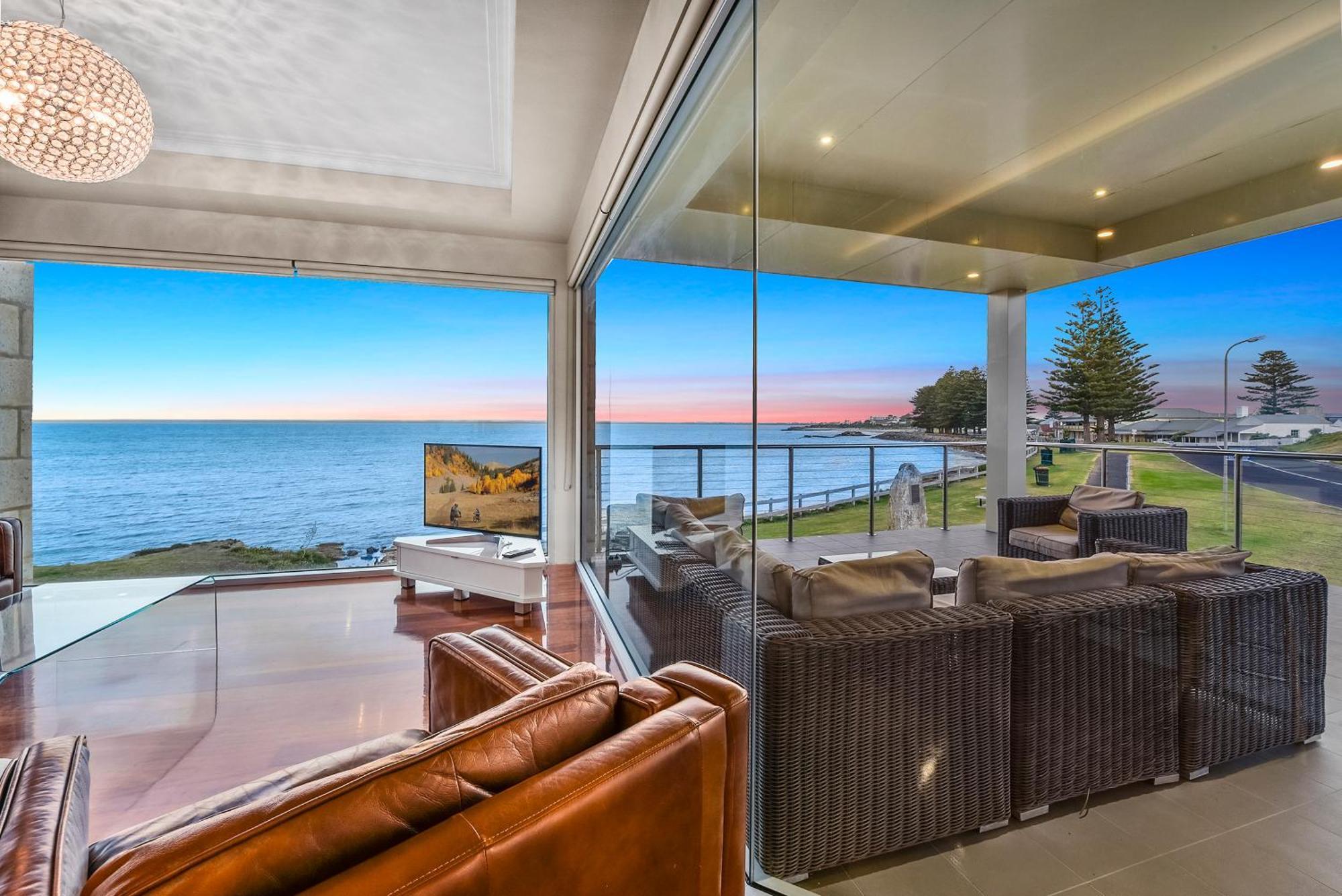 Aloha Waterfront Properties Robe Ruang foto